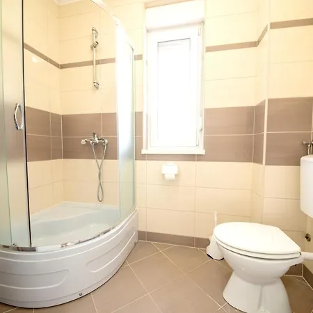Apartment Bright In With Terrace And Garden, 65 M² *