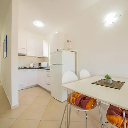 Bright In With Terrace And Garden, 65 M² Apartment *