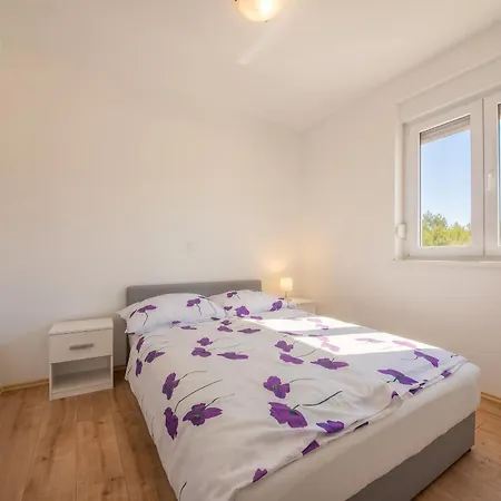 Bright In With Terrace And Garden, 65 M²