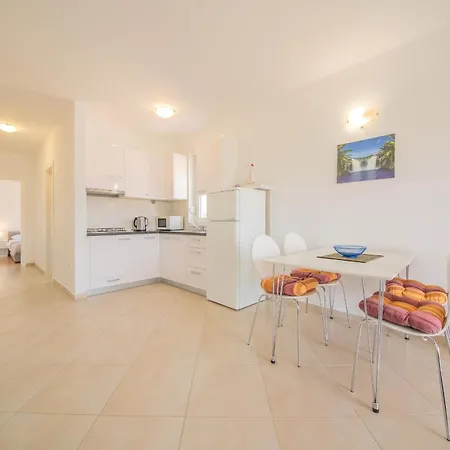 Apartmán Bright In With Terrace And Garden, 65 M² *