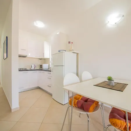 Bright In With Terrace And Garden, 65 M² *