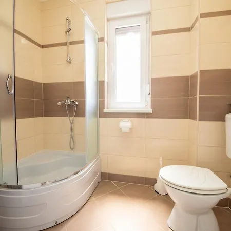 Bright In With Terrace And Garden, 65 M² * Vrsi