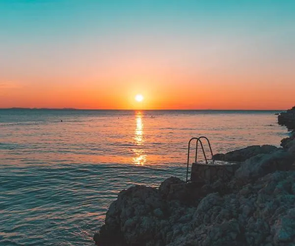 Bright In With Terrace And Garden, 65 M² Апартаменты