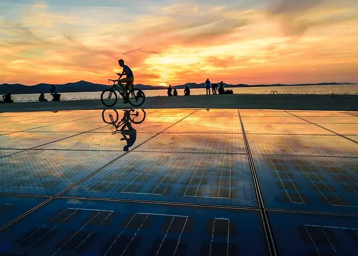 Апартаменты Bright In With Terrace And Garden, 65 M² *