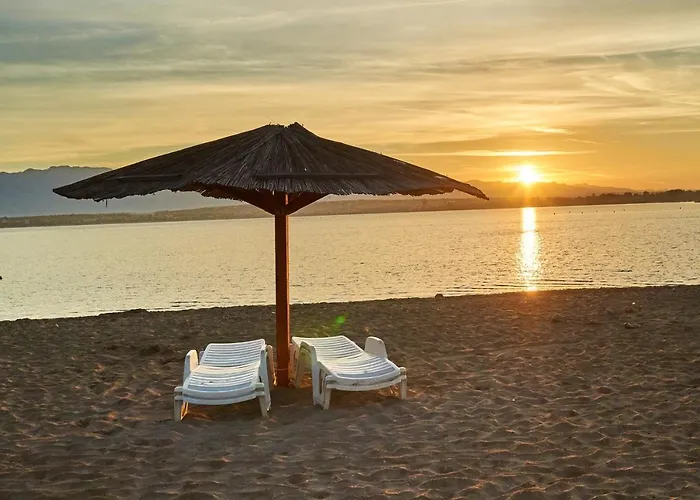 Bright In With Terrace And Garden, 65 M² * Vrsi